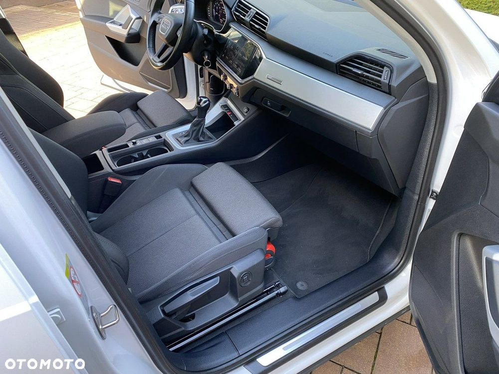 Audi Q3 35 TFSI Advanced S tronic - 40