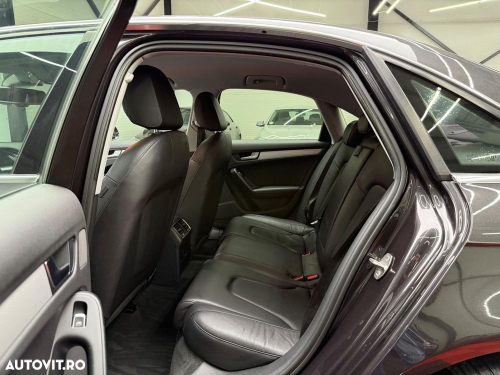 Audi A4 1.8 TFSI S line Sportpaket - 11