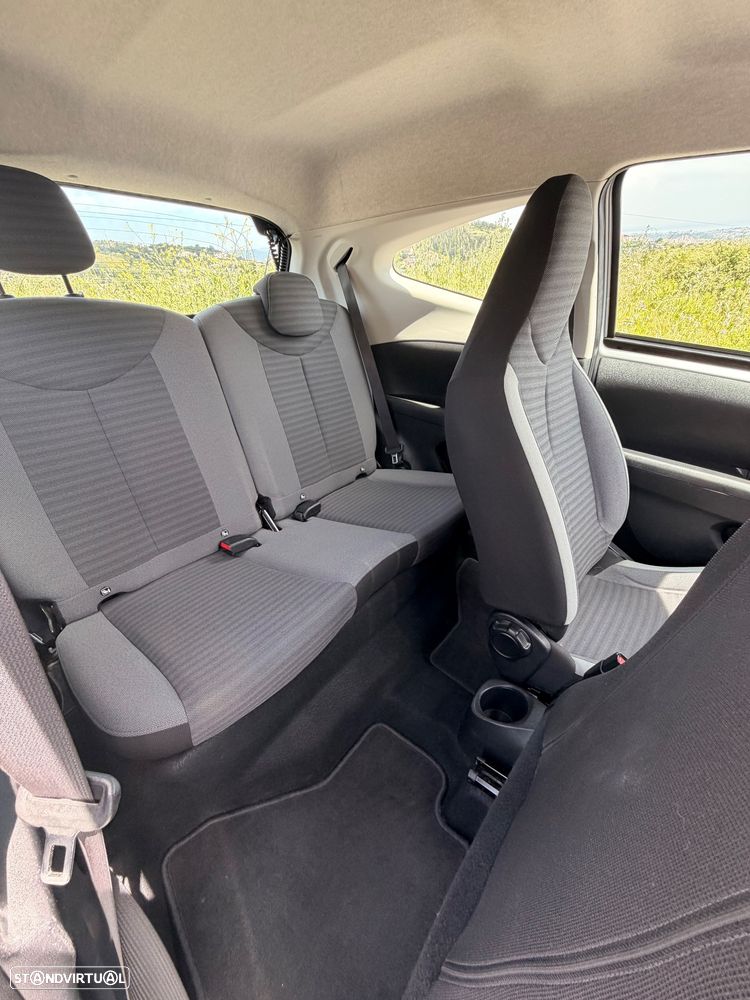 Toyota Aygo 1.0 X-Play Plus+X-Touch+TSS - 22