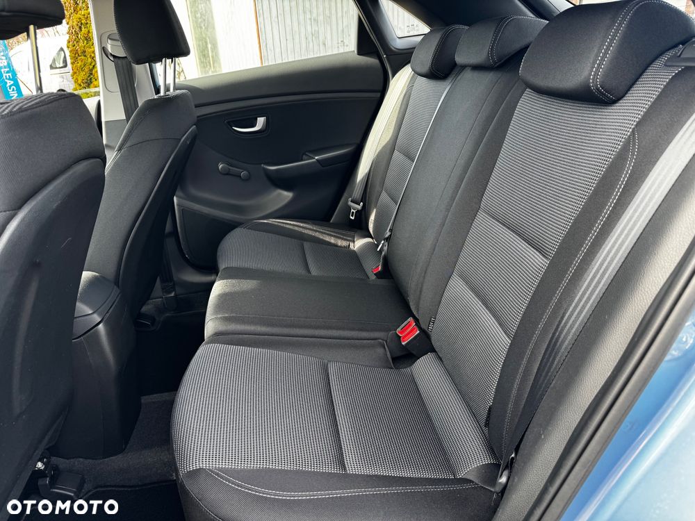 Hyundai i30 1.4 Classic - 11