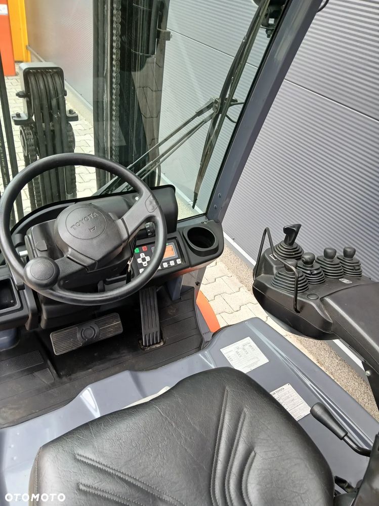 Toyota 8FBE20T - 7