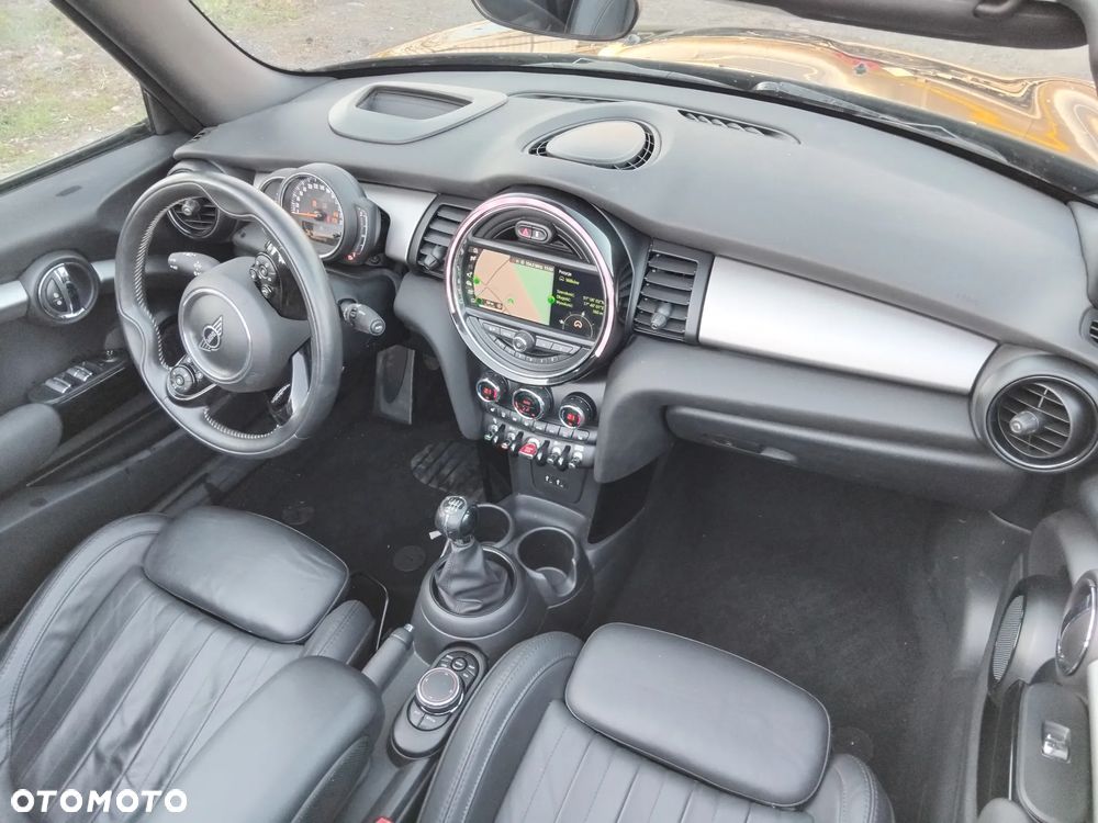 MINI Cooper John Works Trim - 22