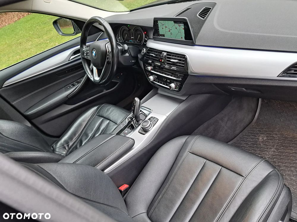 BMW Seria 5 530e iPerformance - 26