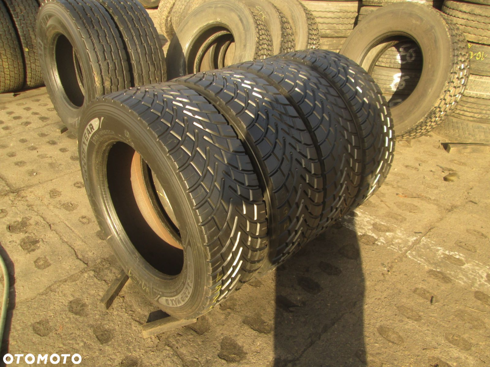 Opony ciężarowe 295/60/22.5 Goodyear ULTRA GRIP MAX D. Opony ciężarowe - 4
