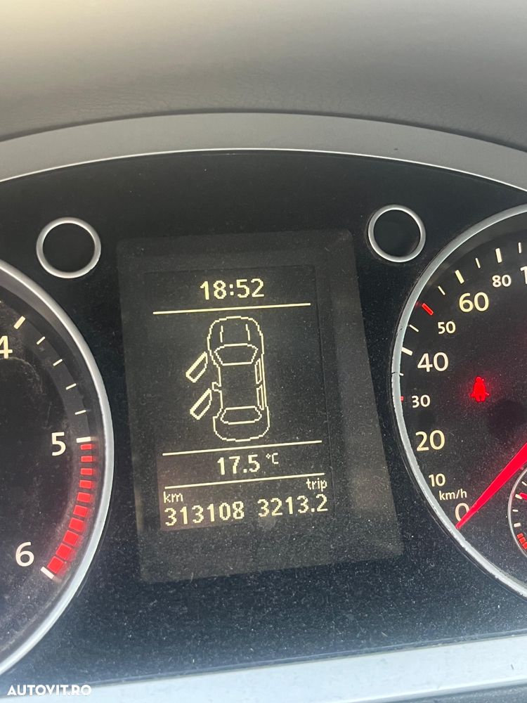 Volkswagen Passat - 14