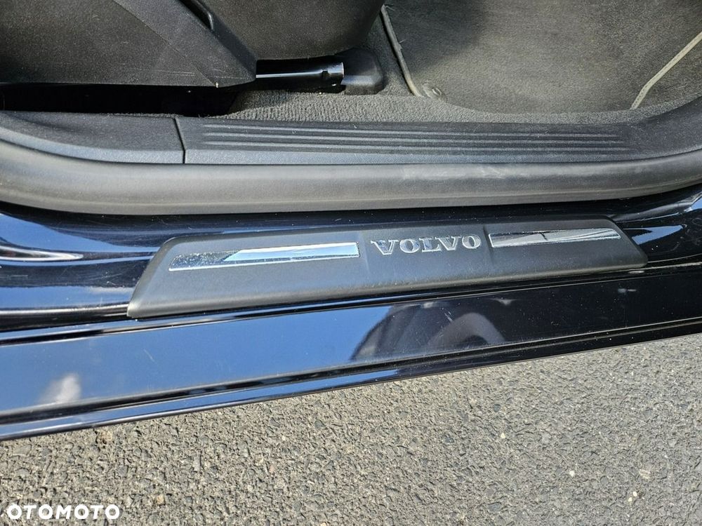 Volvo V40 D2 Momentum - 23