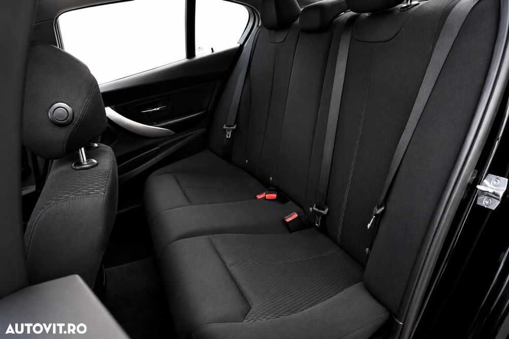BMW Seria 3 320d Efficient Dynamic Edition Aut. - 7
