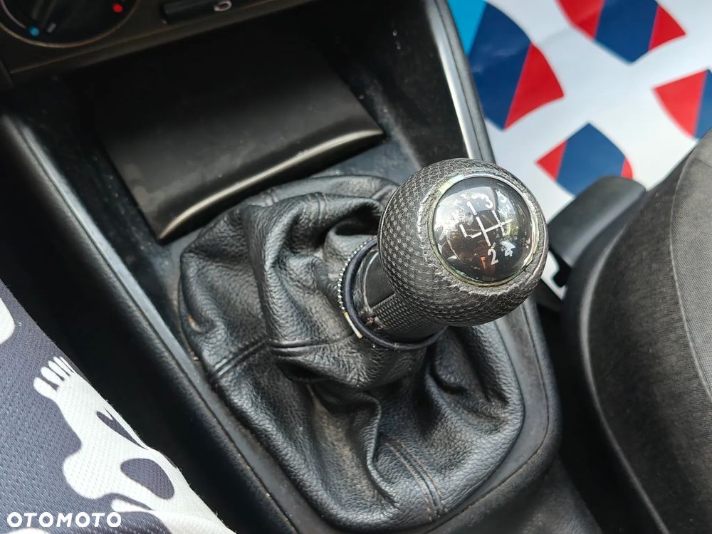 Volkswagen Bora 1.6 Comfortline - 23