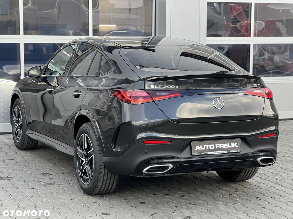 Mercedes-Benz GLC 200 d 4Matic 9G-TRONIC AMG Line Advanced - 9