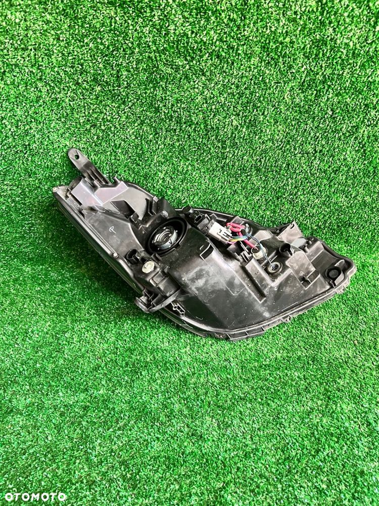 REFLEKTOR LEWY TOYOTA YARIS III LIFT 14- - 3