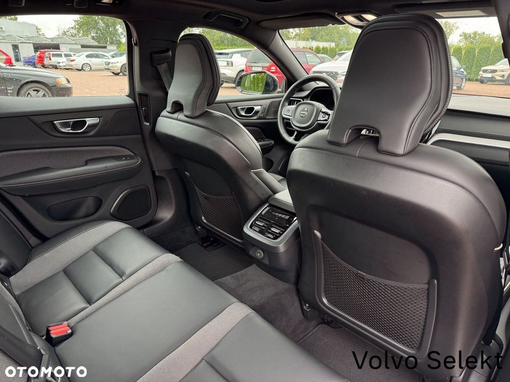 Volvo S60 B5 B AWD Ultimate Dark - 25