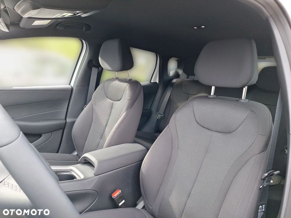 BYD Dolphin G Active E-CVT - 13