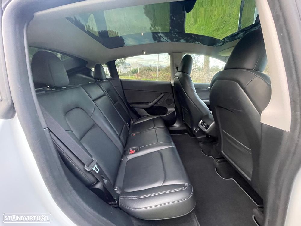 Tesla Model Y RWD - 21