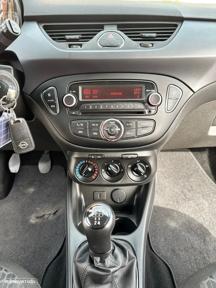 Opel Corsa E Van - 11