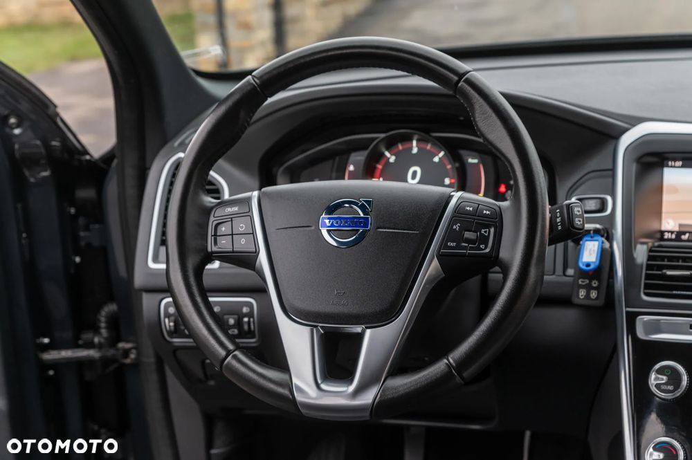 Volvo XC 60 D3 Momentum - 24