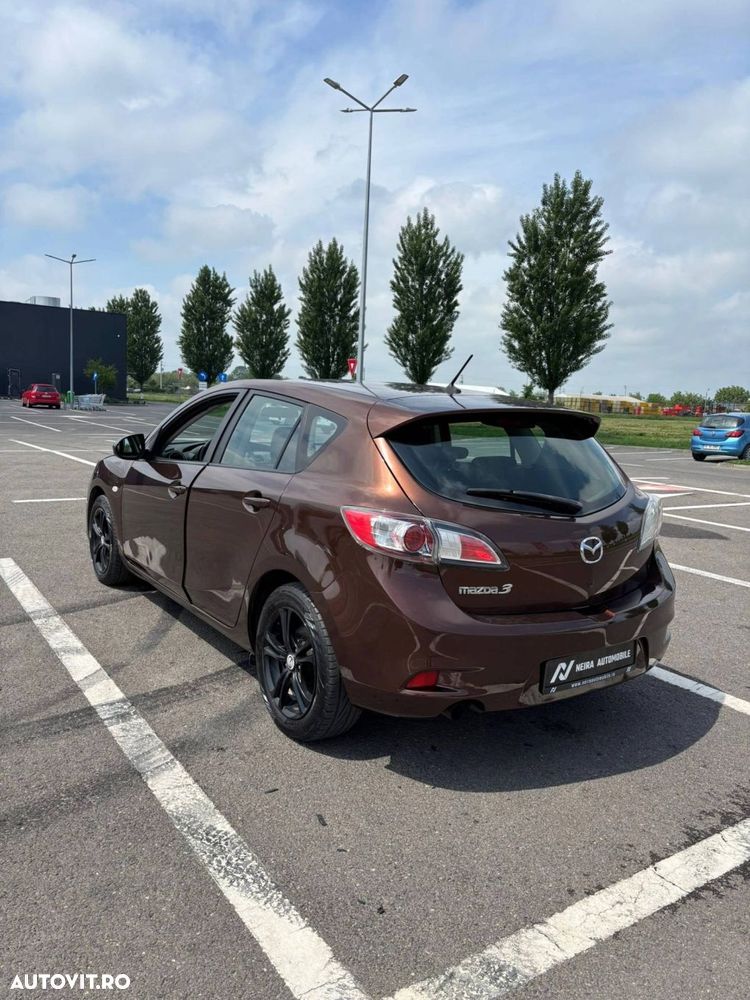 Mazda 3 - 6