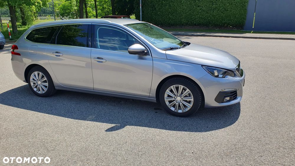 Peugeot 308 1.2 PureTech GPF Allure Pack S&S - 10