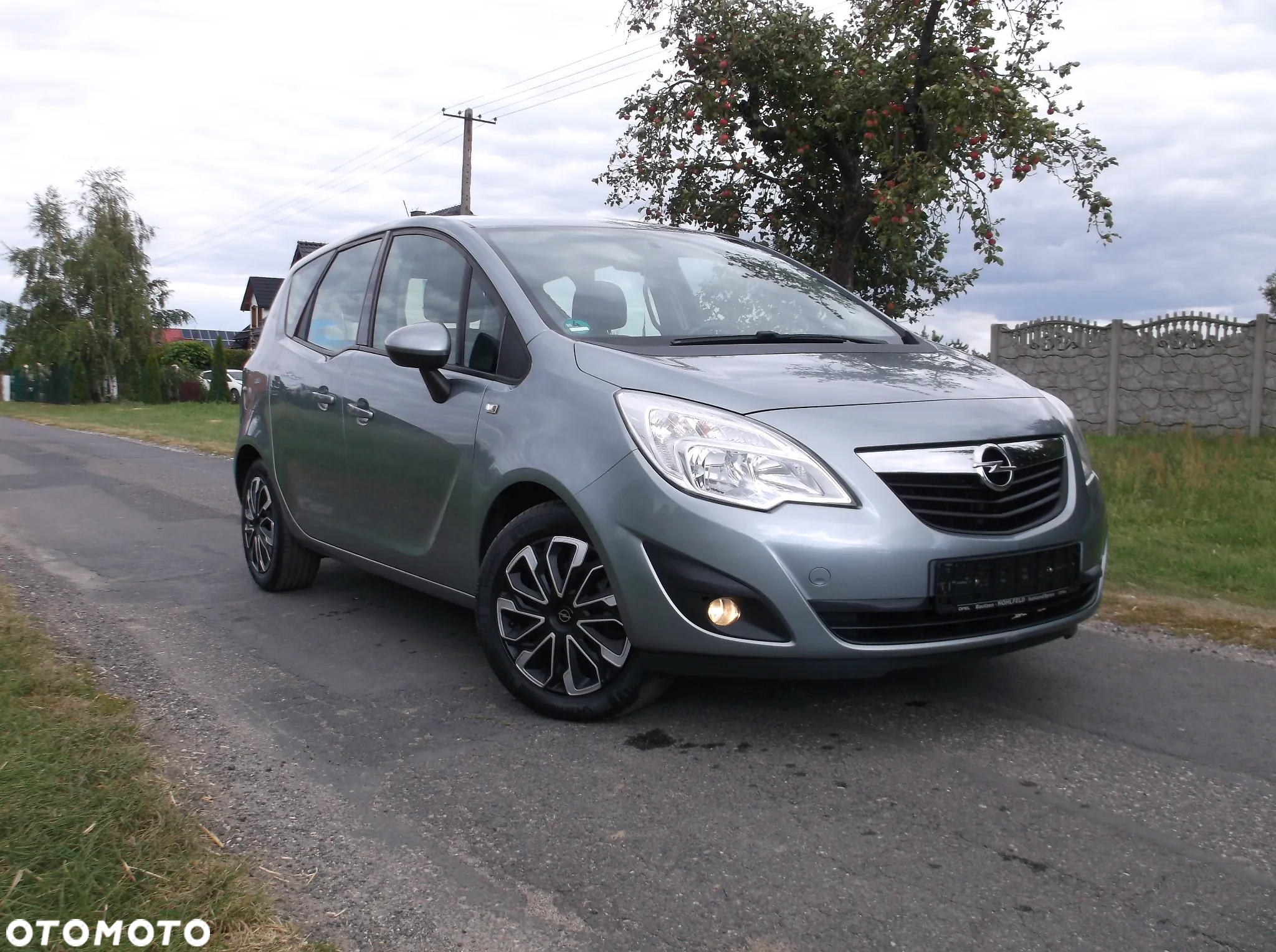 Opel Meriva 1.4 T Essentia S&S - 26