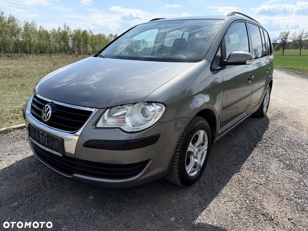 Volkswagen Touran 1.6 Freestyle - 1