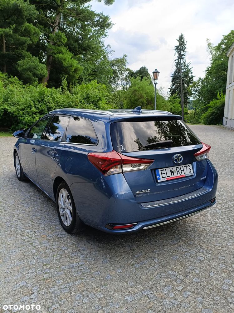 Toyota Auris - 5