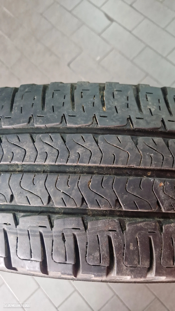 4 PNEUS 215/70/15C MICHELIN CAMPING COM MAIS DE 85% DE PISO