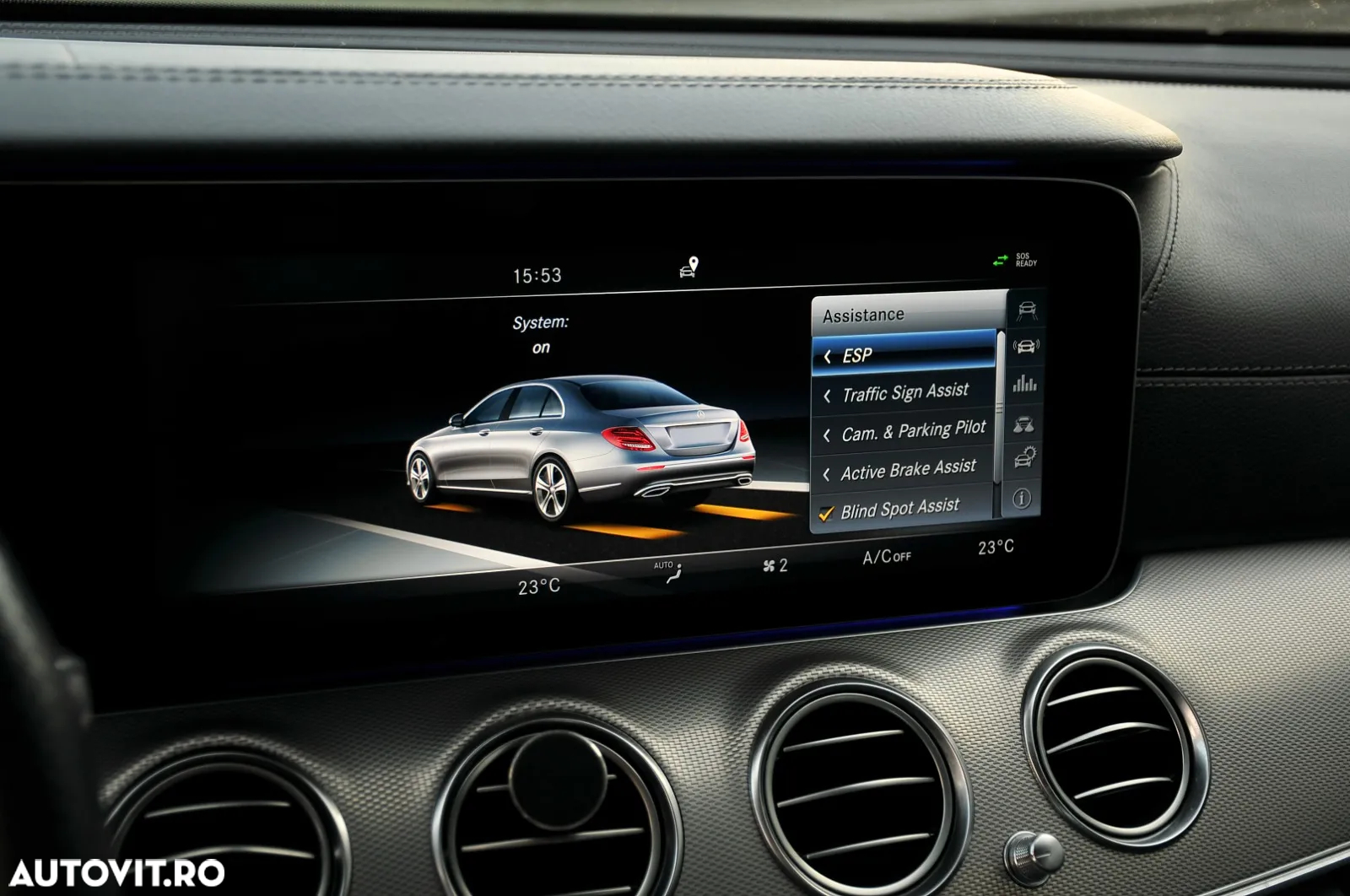 Mercedes-Benz E 220 d 4Matic 9G-TRONIC AMG Line - 28