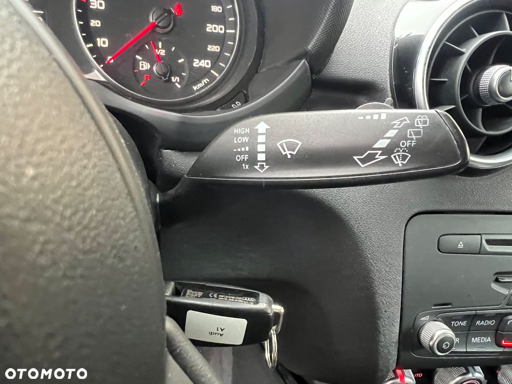 Audi A1 3-drzwiowe 1.6 TDI S line edition - 26