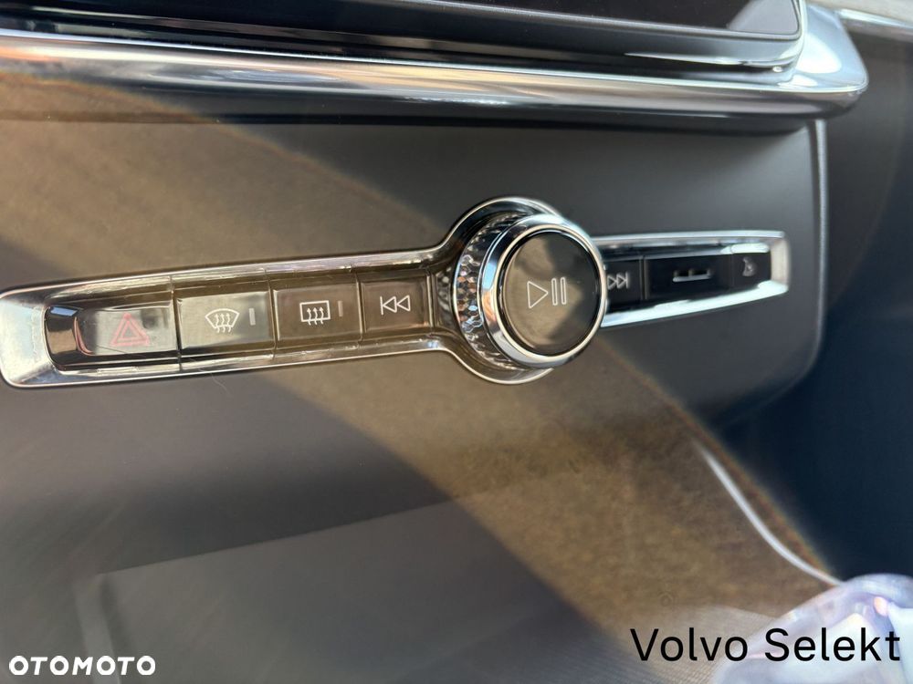 Volvo XC 90 - 16