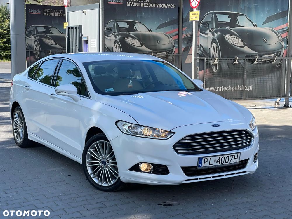 Ford Fusion 2.0 EcoBoost Titanium - 2