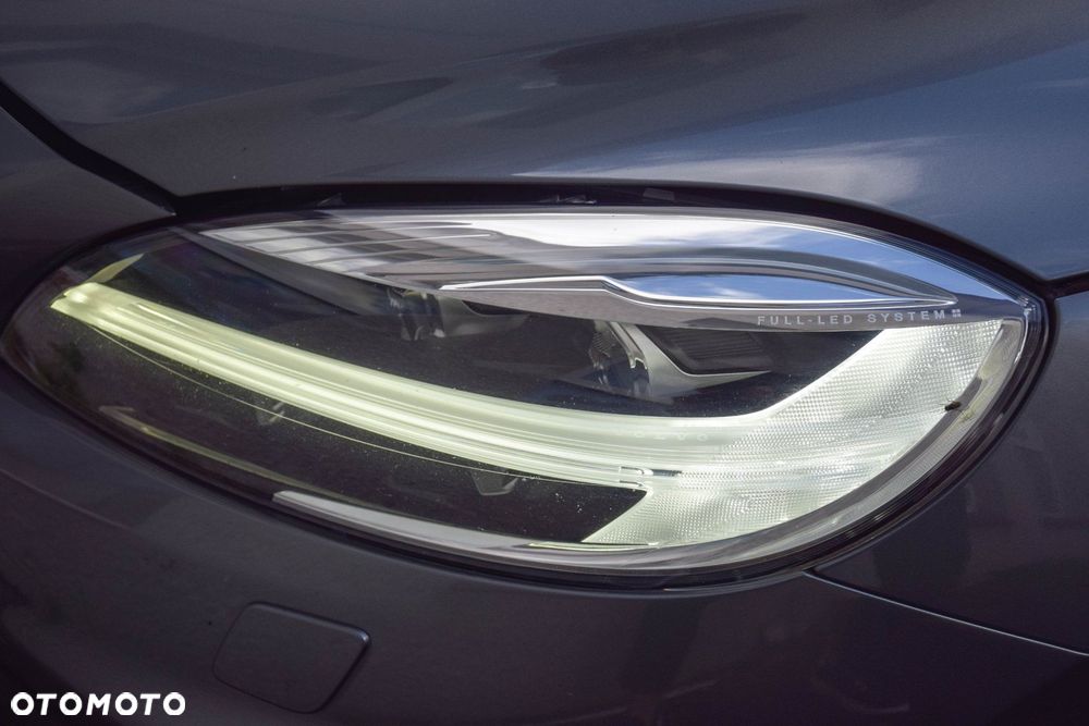 Volvo V40 - 36