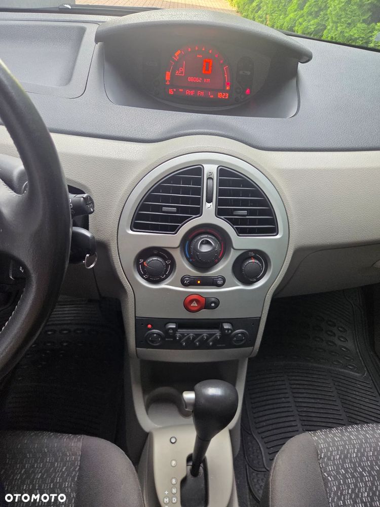 Renault Modus - 27