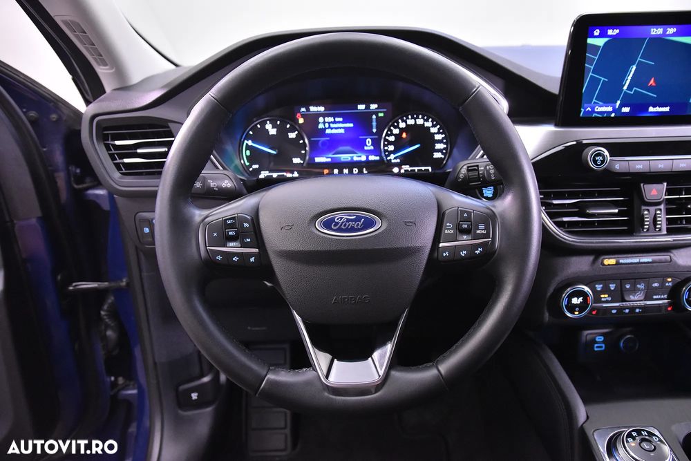 Ford Kuga - 16