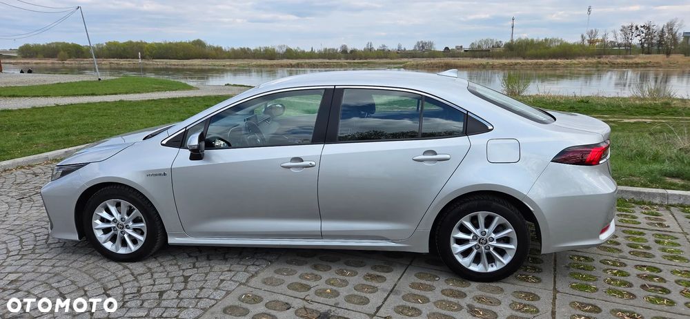 Toyota Corolla 1.8 Hybrid Comfort - 4