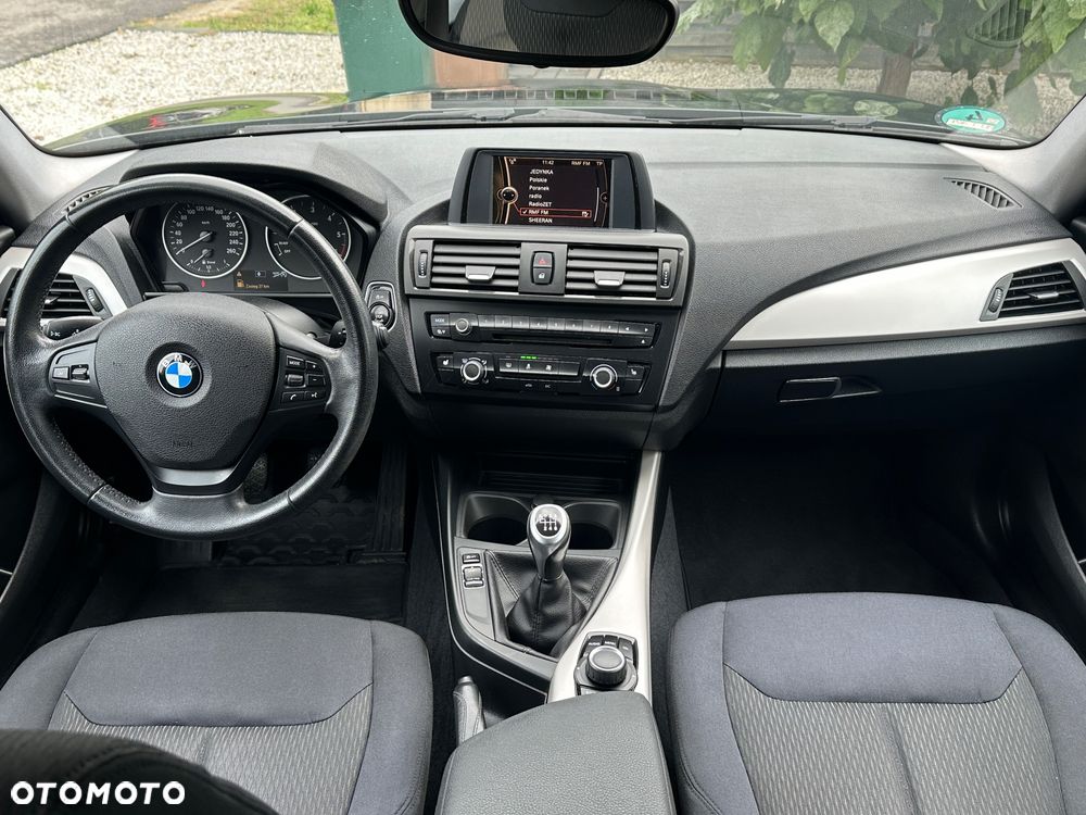 BMW Seria 1 - 15