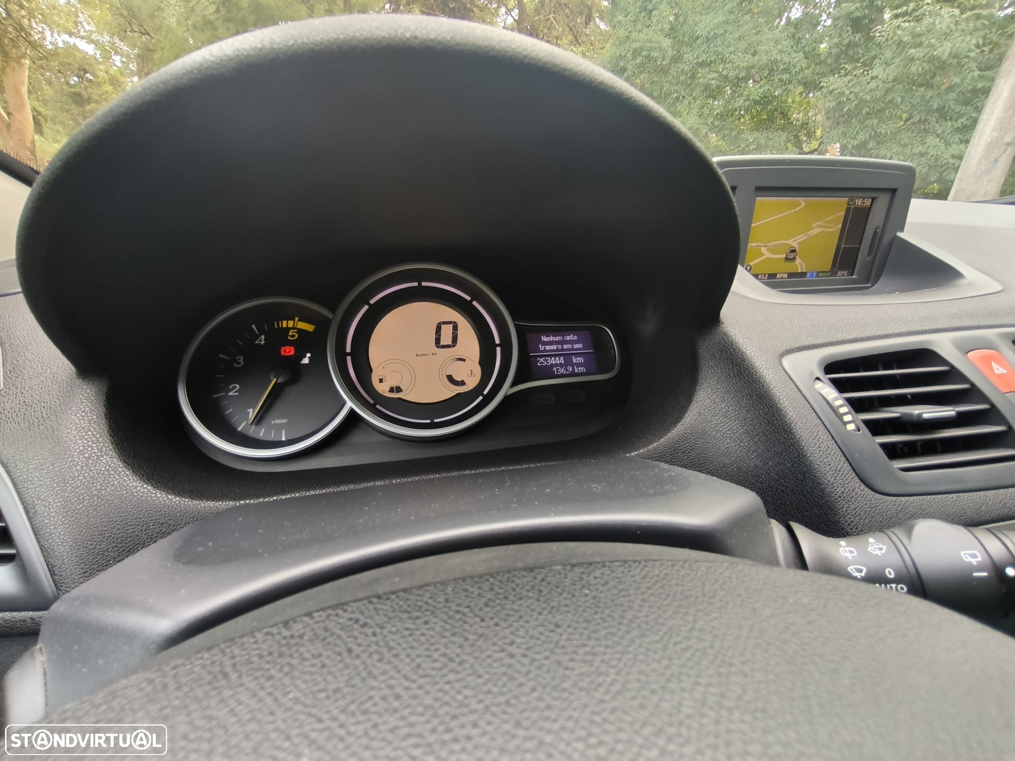 Renault Mégane Sport Tourer 1.5 dCi Dynamique - 14