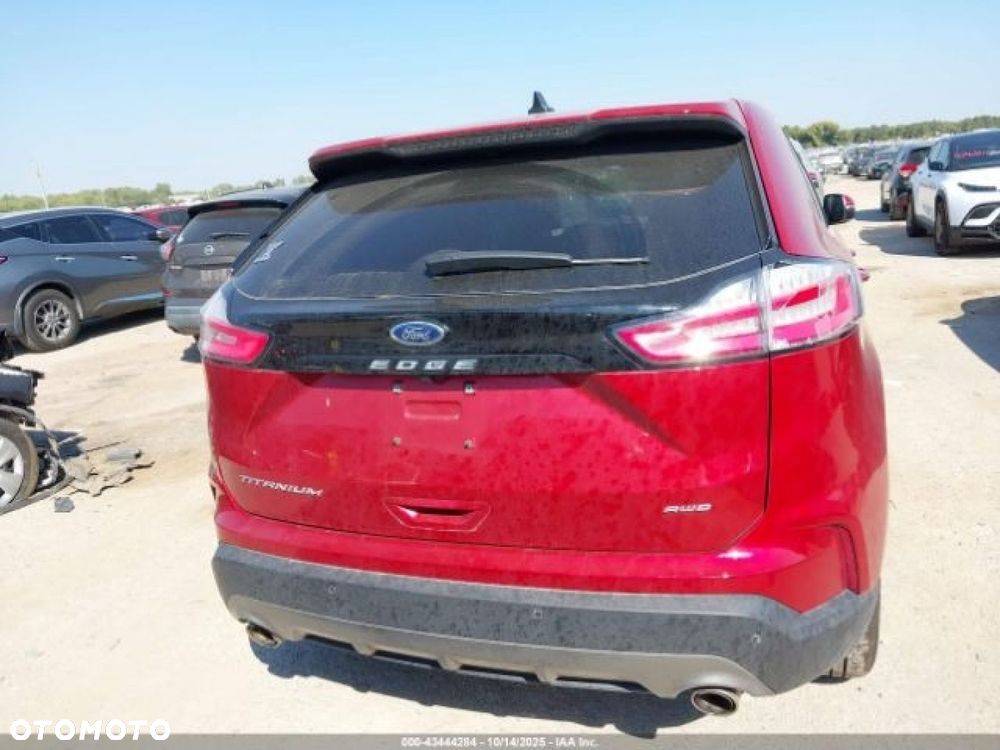 Ford Edge - 8