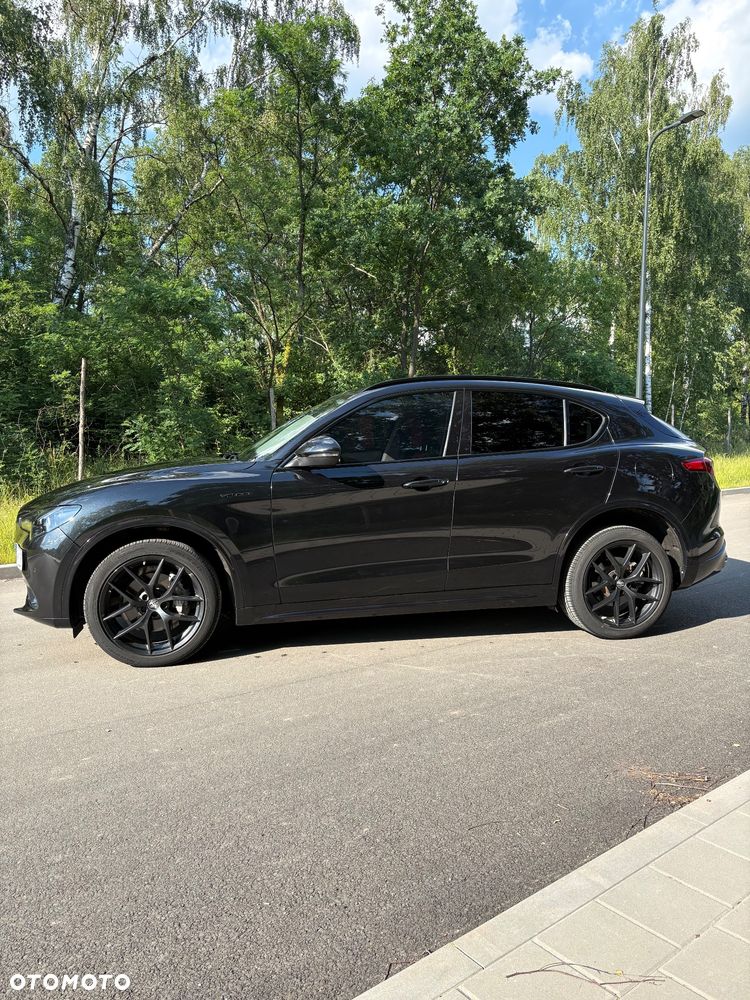Alfa Romeo Stelvio 2.0 Turbo TI Q4 - 10