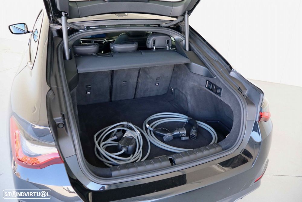 BMW i4 eDrive35 Pack Desportivo M - 11