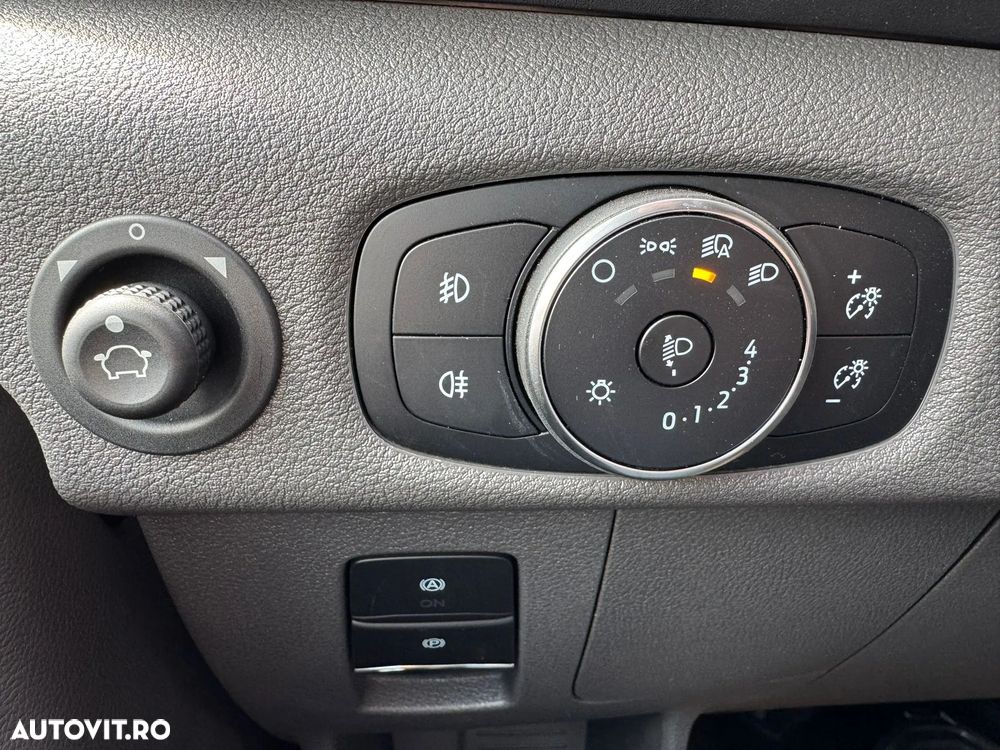 Ford TRANSIT VAN - 21