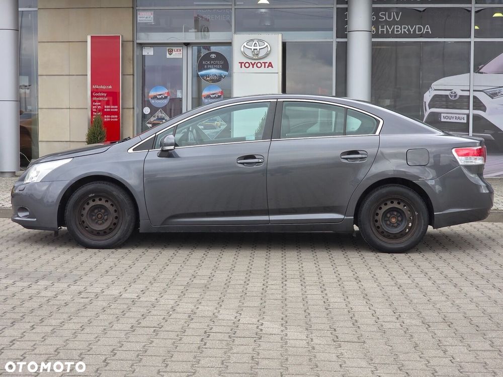 Toyota Avensis 1.6 Luna - 3