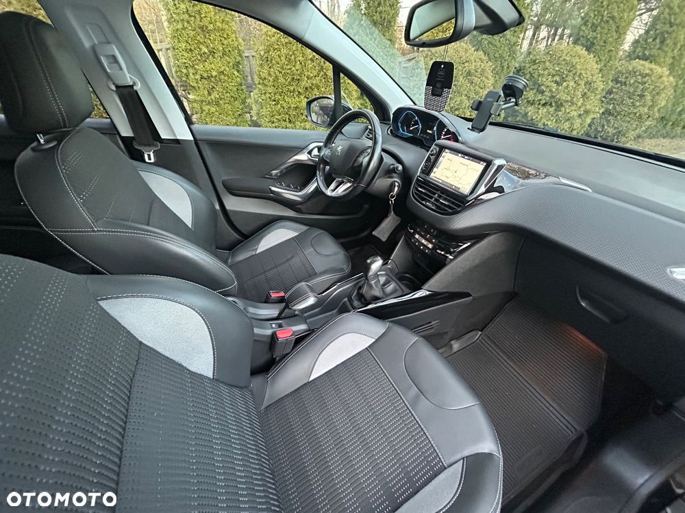 Peugeot 2008 BlueHDi 100 STOP & START Active - 8