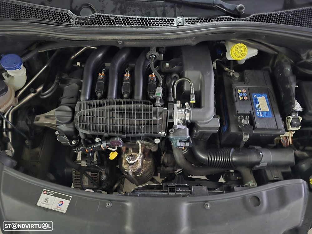 Peugeot 208 1.2 PureTech Style - 14