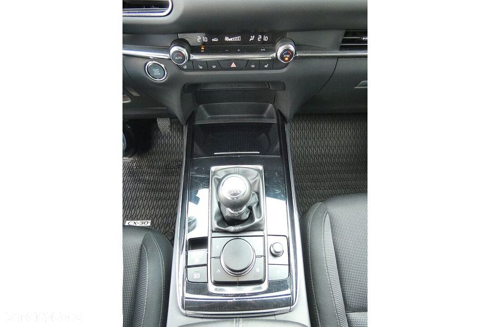 Mazda CX-30 2.0 mHEV Hikari 2WD - 15