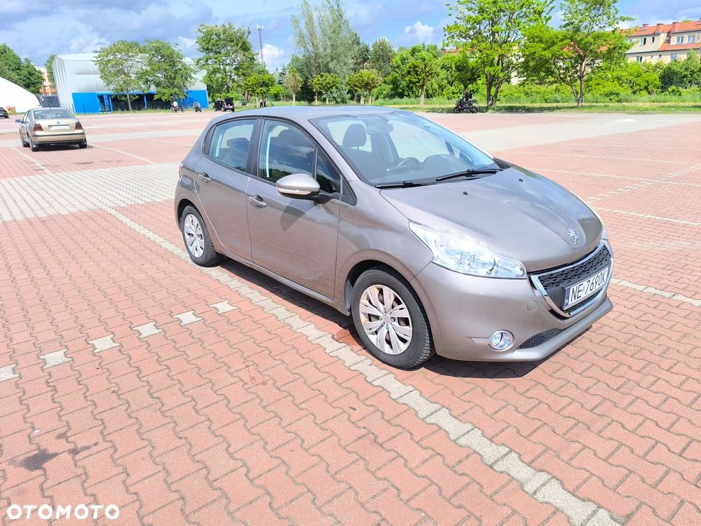 Peugeot 208 1.2 VTi Allure - 4