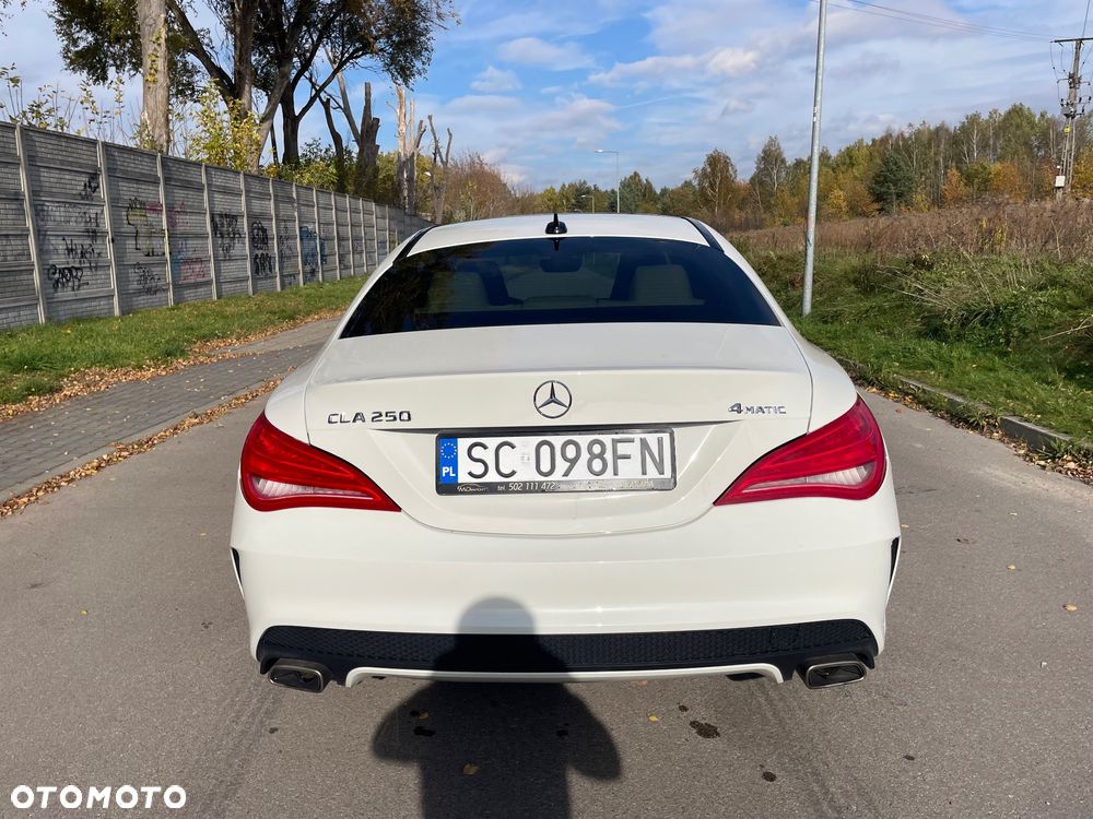 Mercedes-Benz CLA 250 4-Matic AMG Line - 15