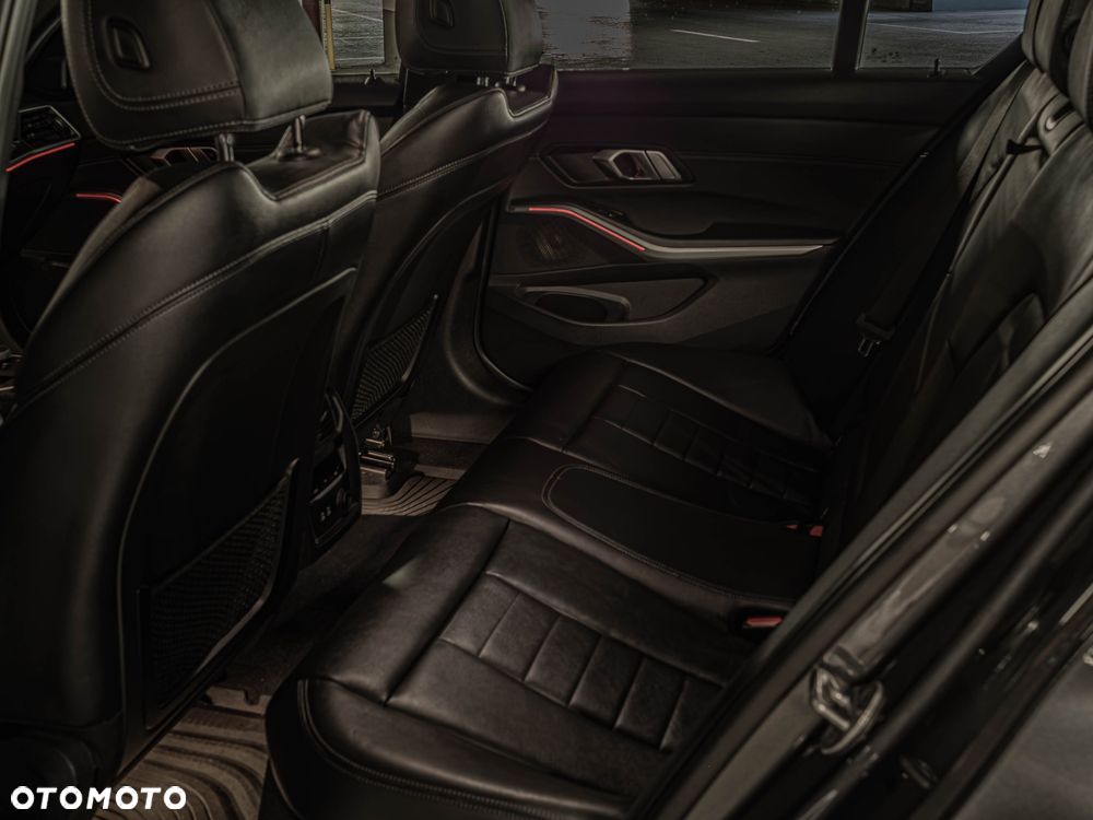 BMW Seria 3 330i xDrive Luxury Line - 12