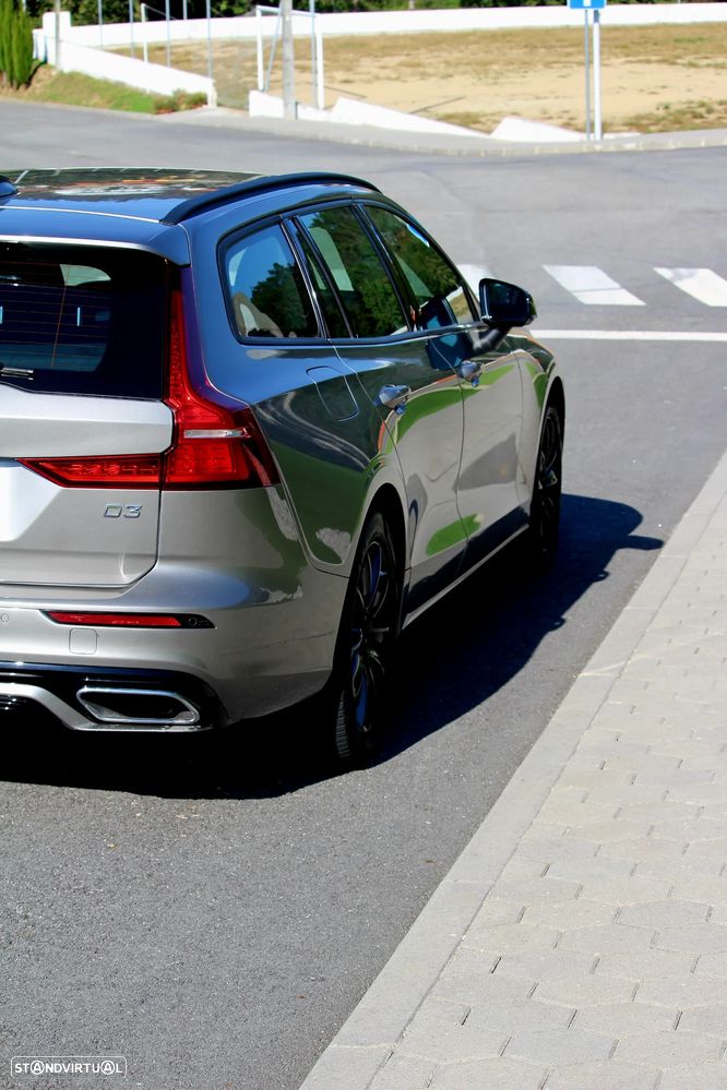 Volvo V60 2.0 D3 R-Design Momentum - 9