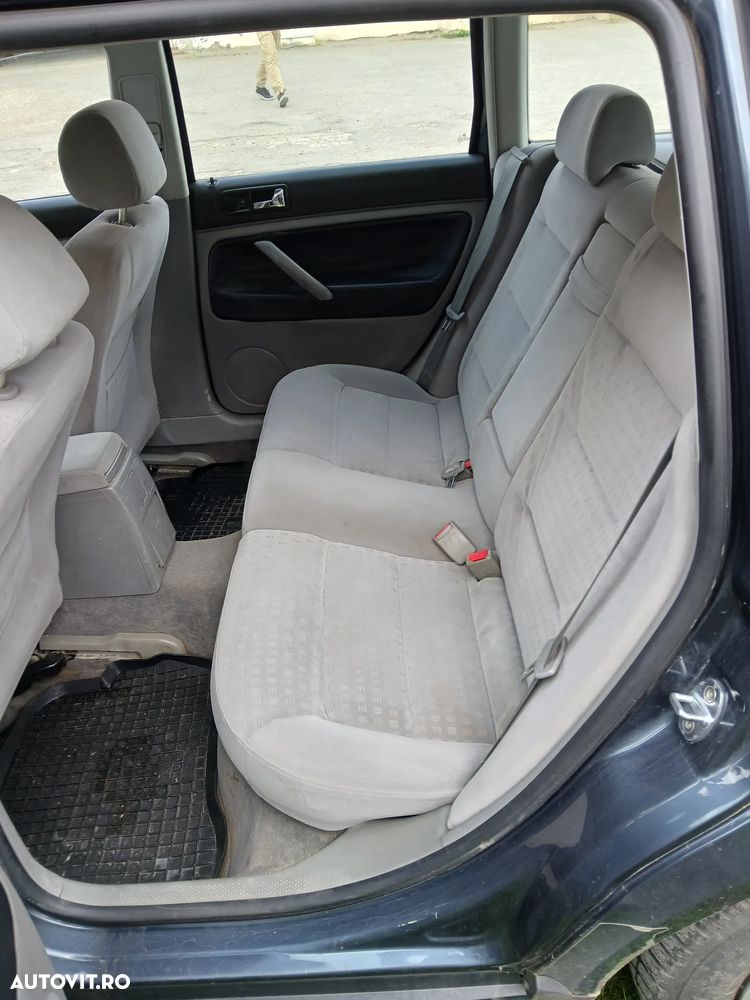 Volkswagen Passat - 5