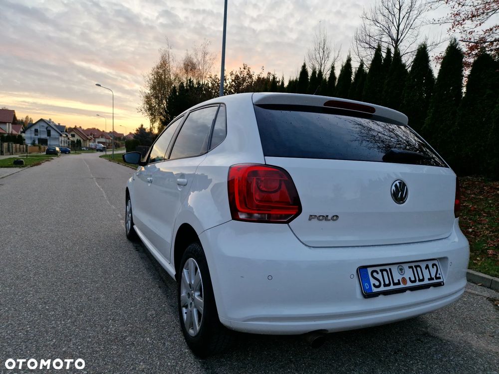 Volkswagen Polo 1.2 TSI MATCH - 33