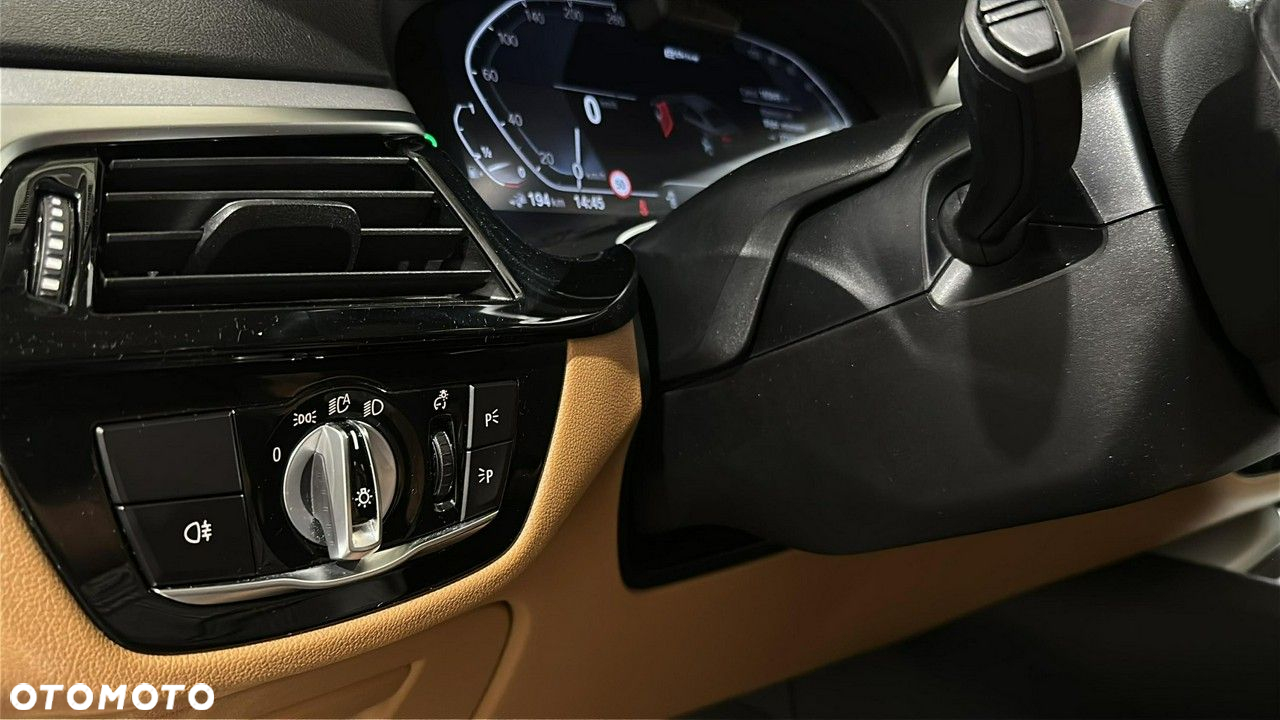 BMW Seria 5 - 24